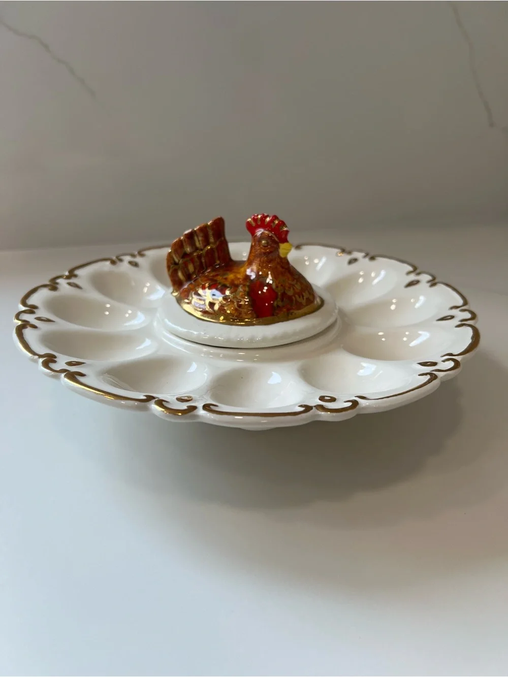 Vintage deviled egg Ceramic dish with Decorative Hen - Picture 1 of 11